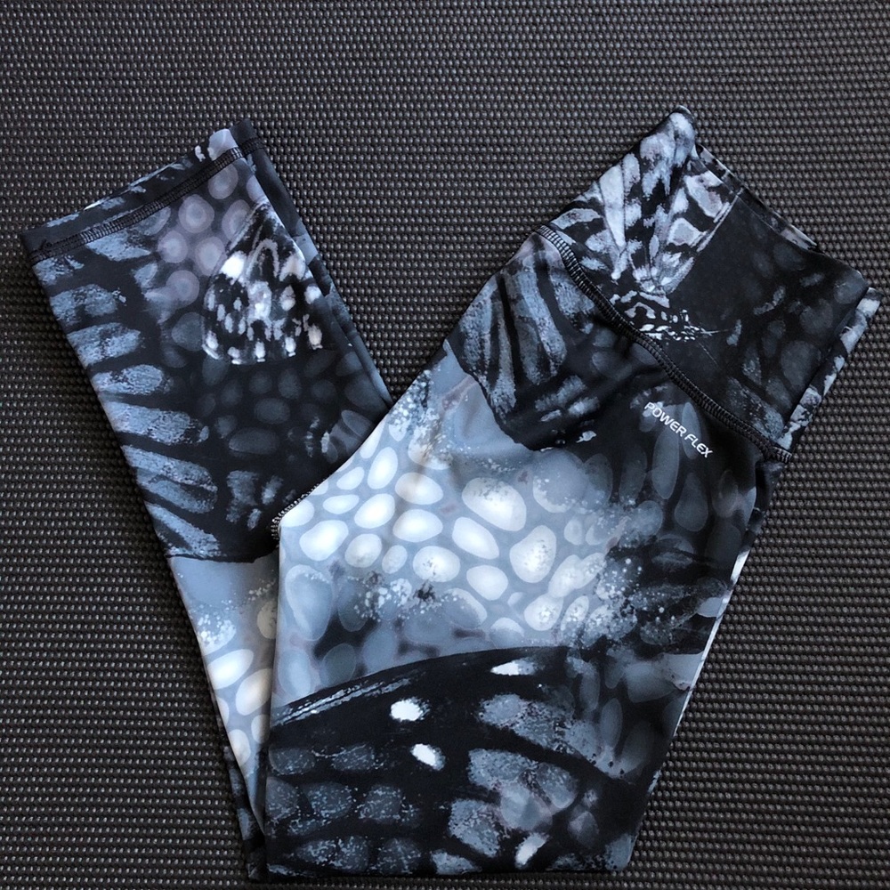 Champion Workout Capris - Picture 3 of 6